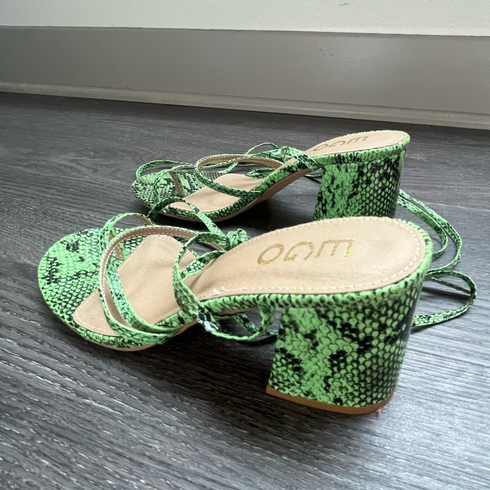 Ego Good-Vibes Strappy Lace Up Square Toe Low Block Heel In Green Snake Print